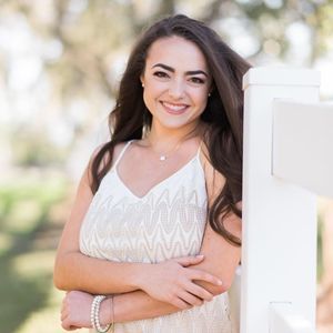 Meet your Posher, Christina